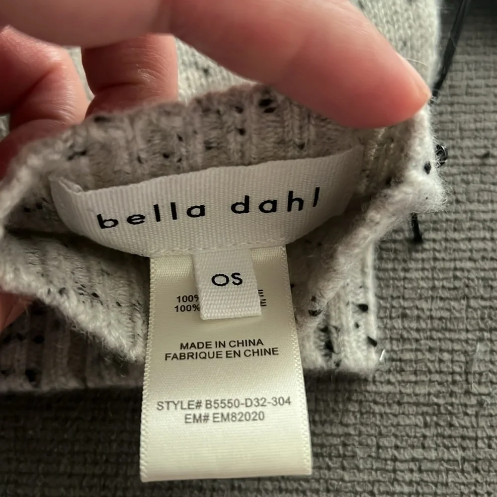 💫NWT - BELLA DAHL Women’s 100% Cashmere Holiday Knit Gloves Light Grey Speckled